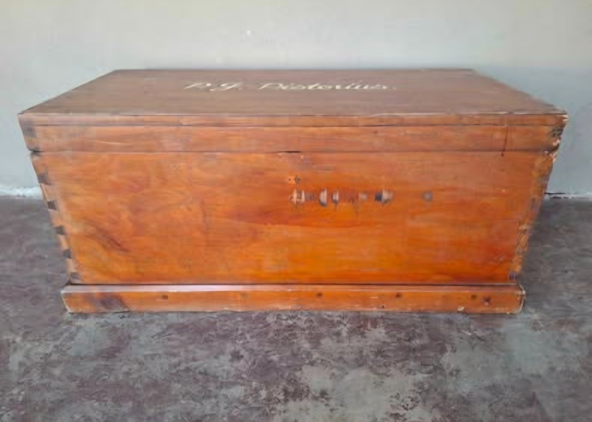 Antique Solid Wood Blanket Chest / Kist with ‘P.J. Pistorius’ Nameplate
