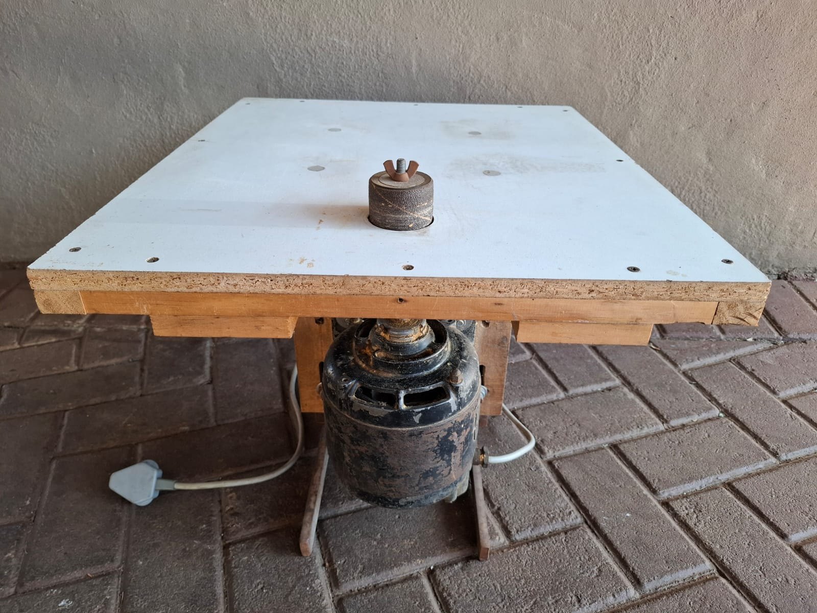 Homemade Bench-top Spindle Sander — Table-mounted sanding drum, seller reports working
