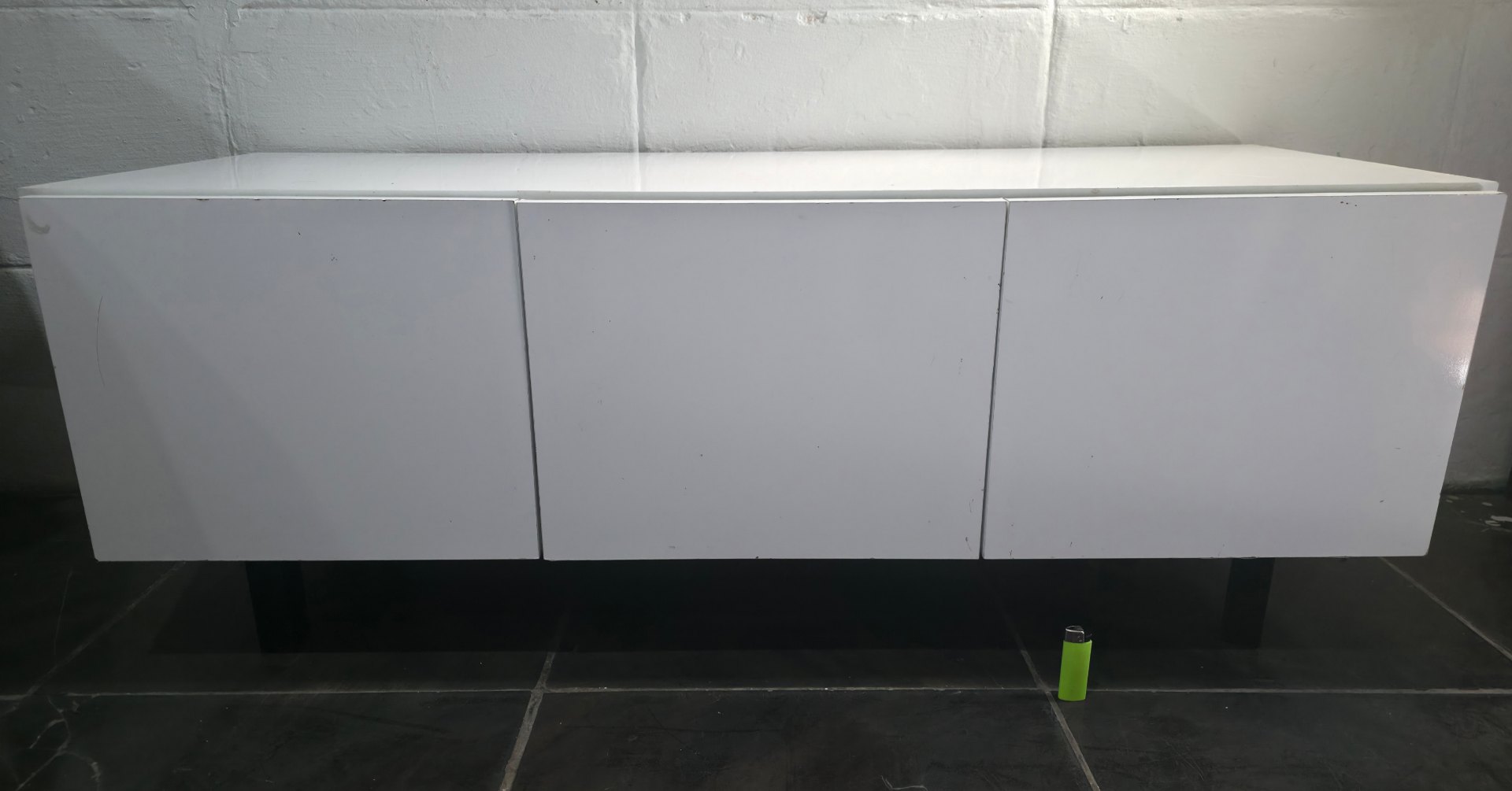 White low 3-drawer sideboard / TV unit — smooth drawers, stable frame, visible surface wear