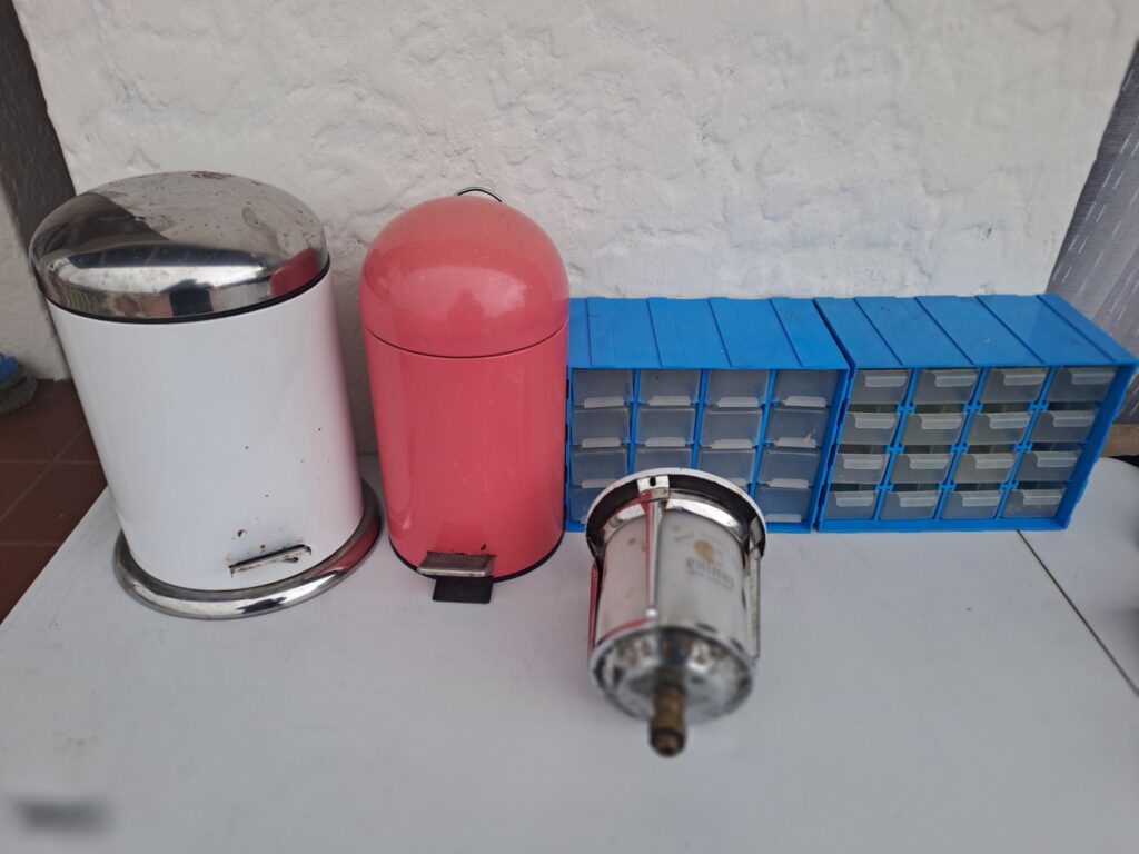 Mixed lot: 2 metal pedal bins, 3 blue small-parts drawer modules & PRIMUS lantern glass assembly