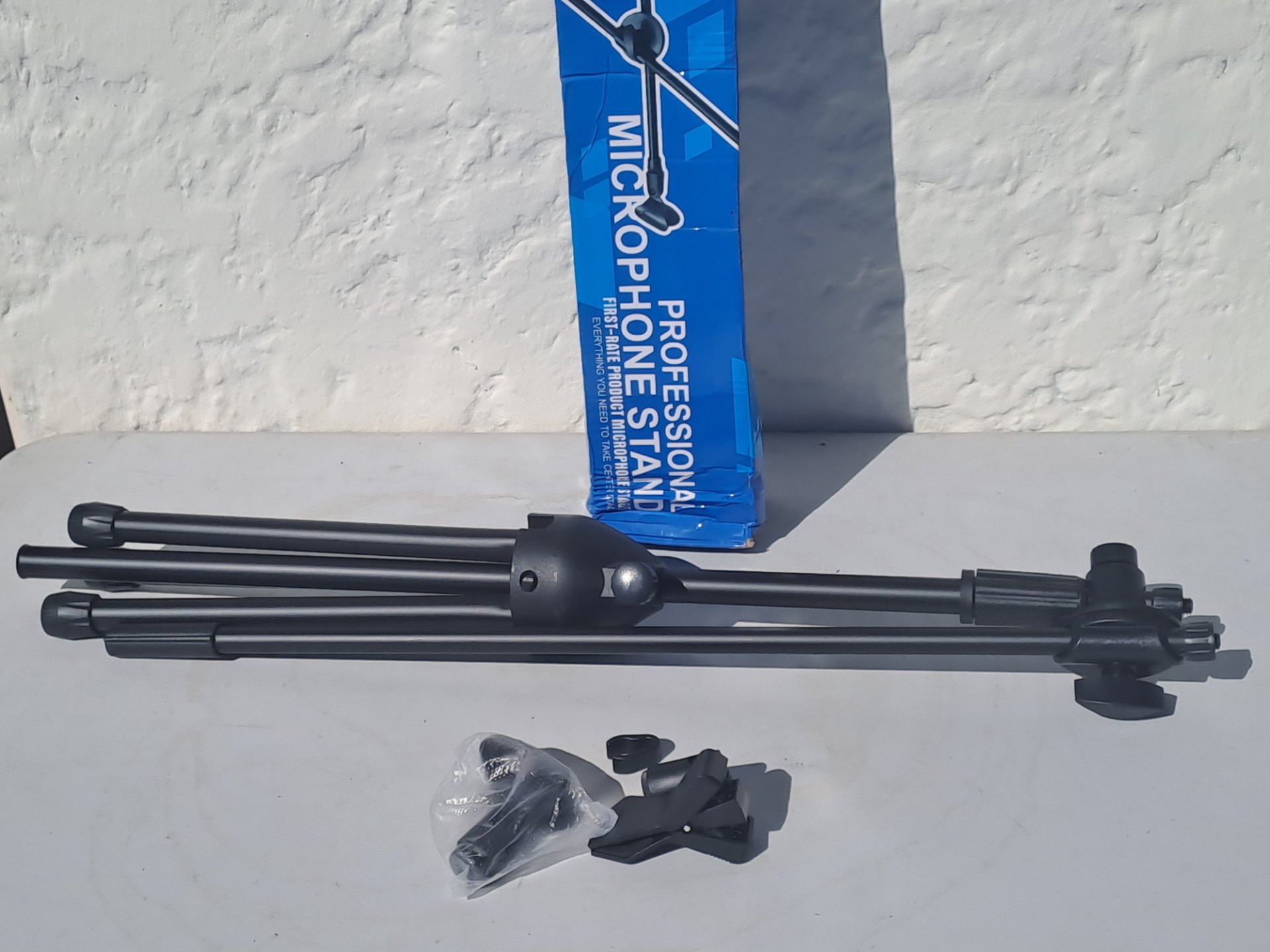 Professional Tripod Microphone Stand with Box, clip & windscreen (untested)