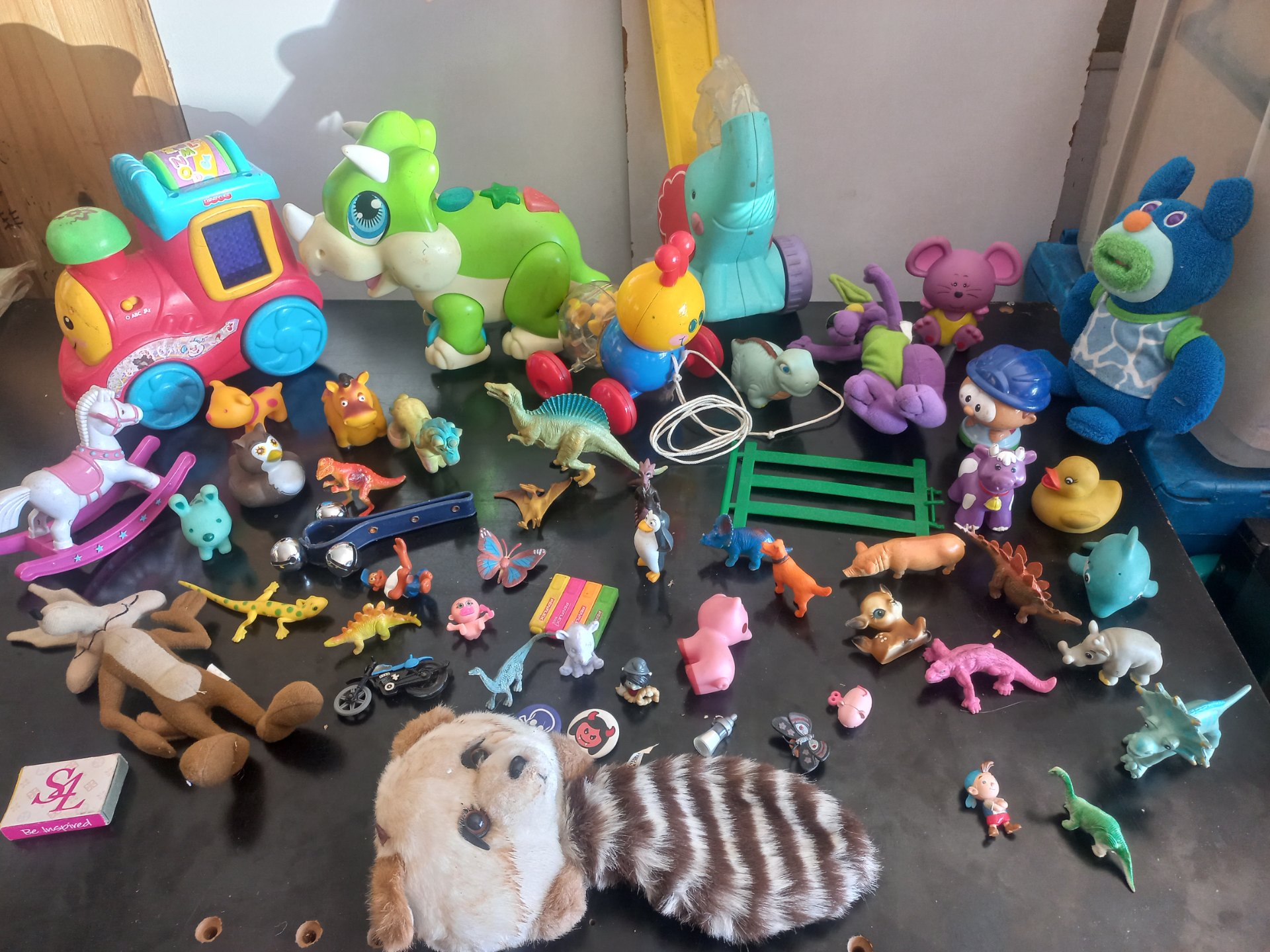 Assorted Mixed Lot of Children’s Toys – approx 40 pcs incl. Fisher-Price electronic train (worked last time)