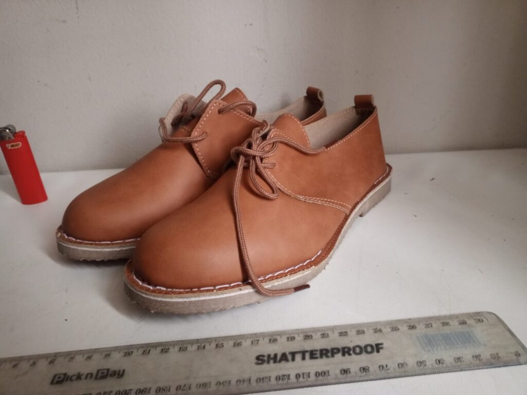 Women’s Brown Leather Lace‑Up Shoes – Size 7, New (Made in S.A.)