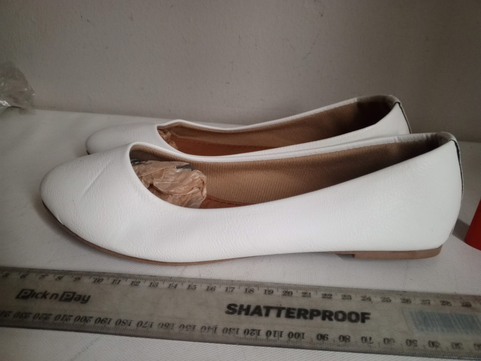 White women’s flat ballet shoes — UK 6, unbranded pair, lightly creased