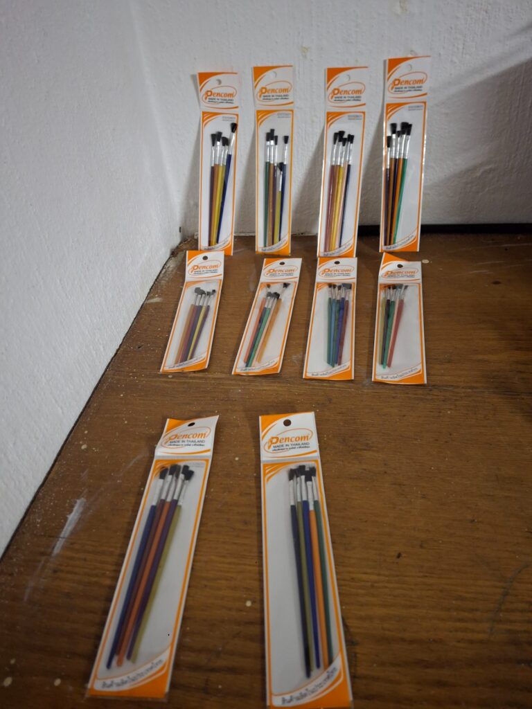 Lot of 10 Pencom sealed paintbrush sets — 5 brushes per pack, assorted sizes (new)
