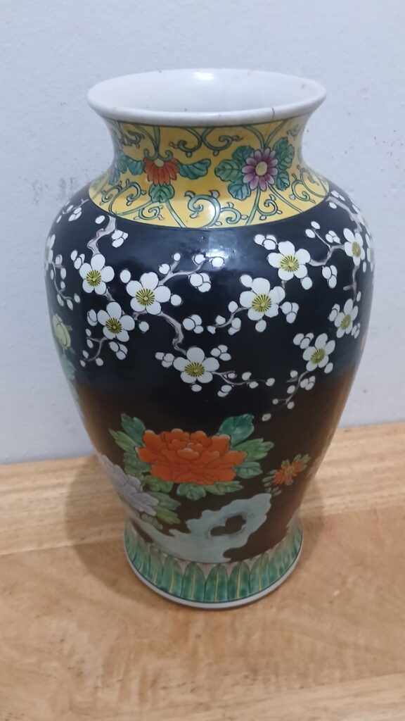 Vintage Chinese hand-painted porcelain vase – birds & peonies, 38 cm (cracked)