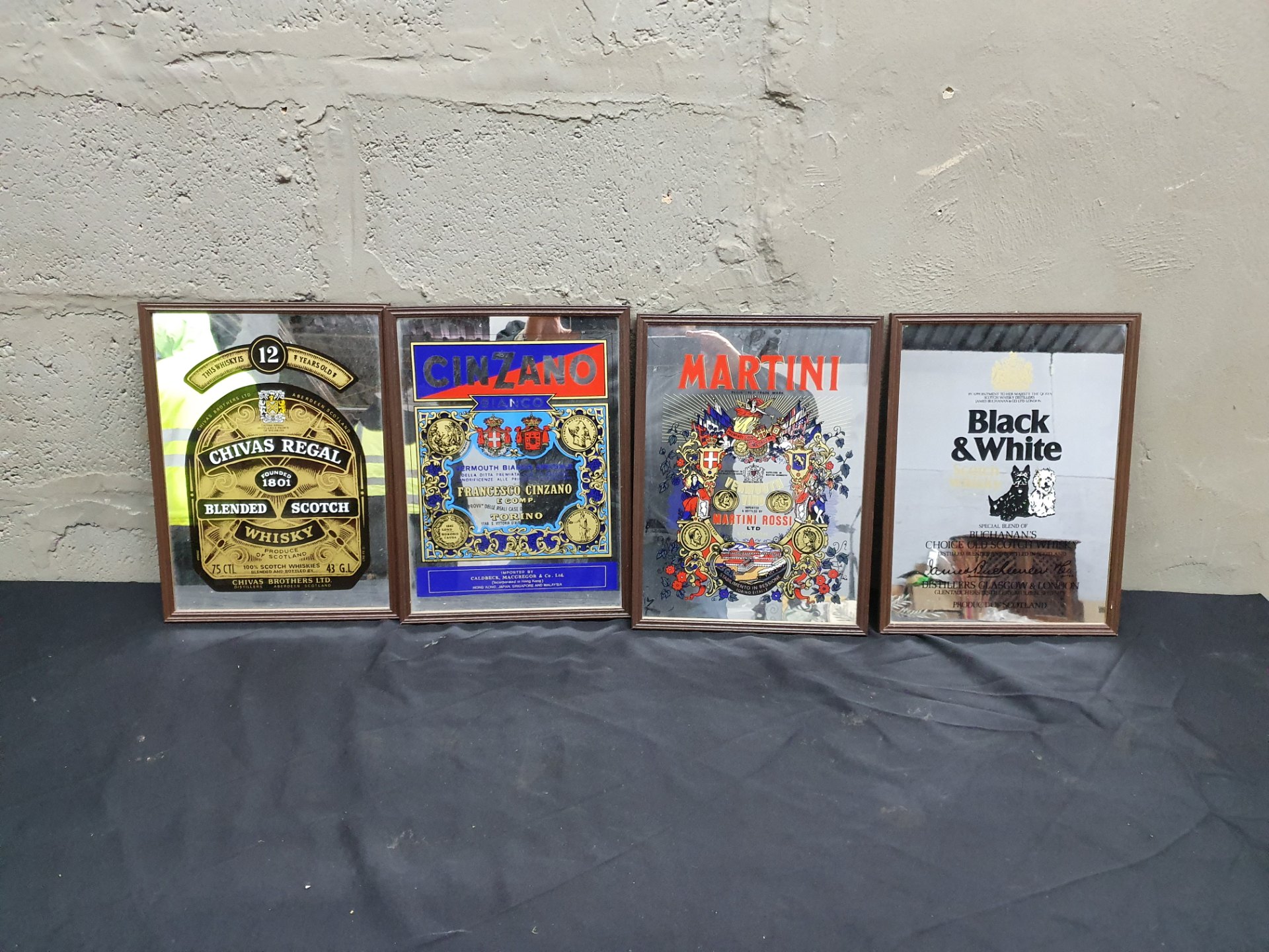 Lot of 4 Framed Vintage Advertising Mirrors – Chivas Regal, Cinzano, Martini, Black & White (40 x 30 cm)