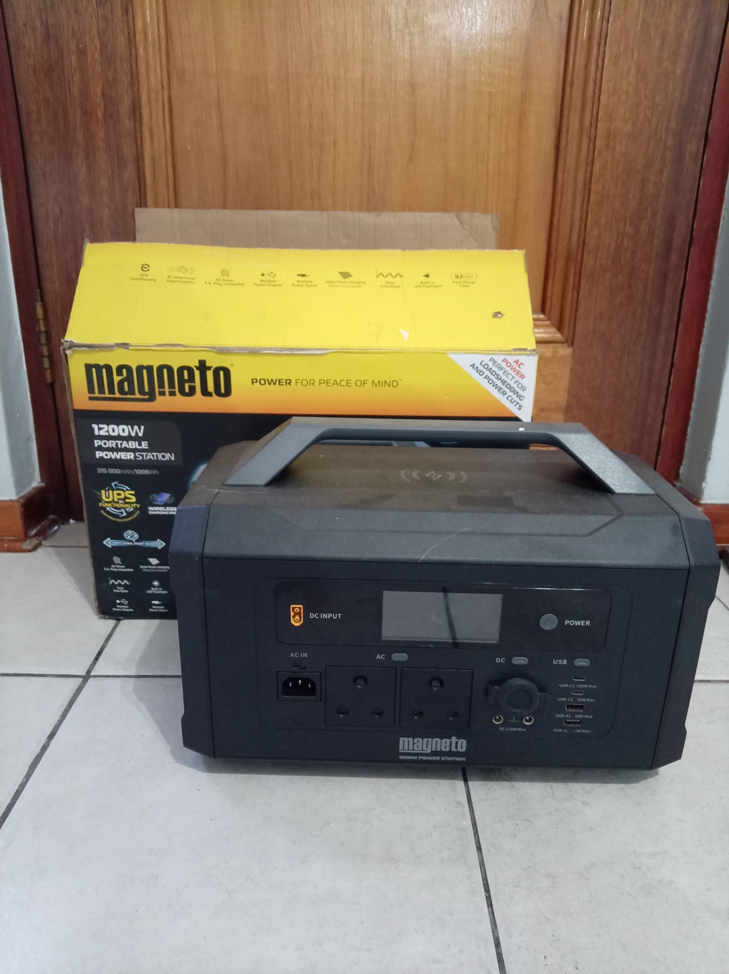 Magneto 1200W Portable Power Station (1008Wh / 315000mAh shown) — Untested, box included