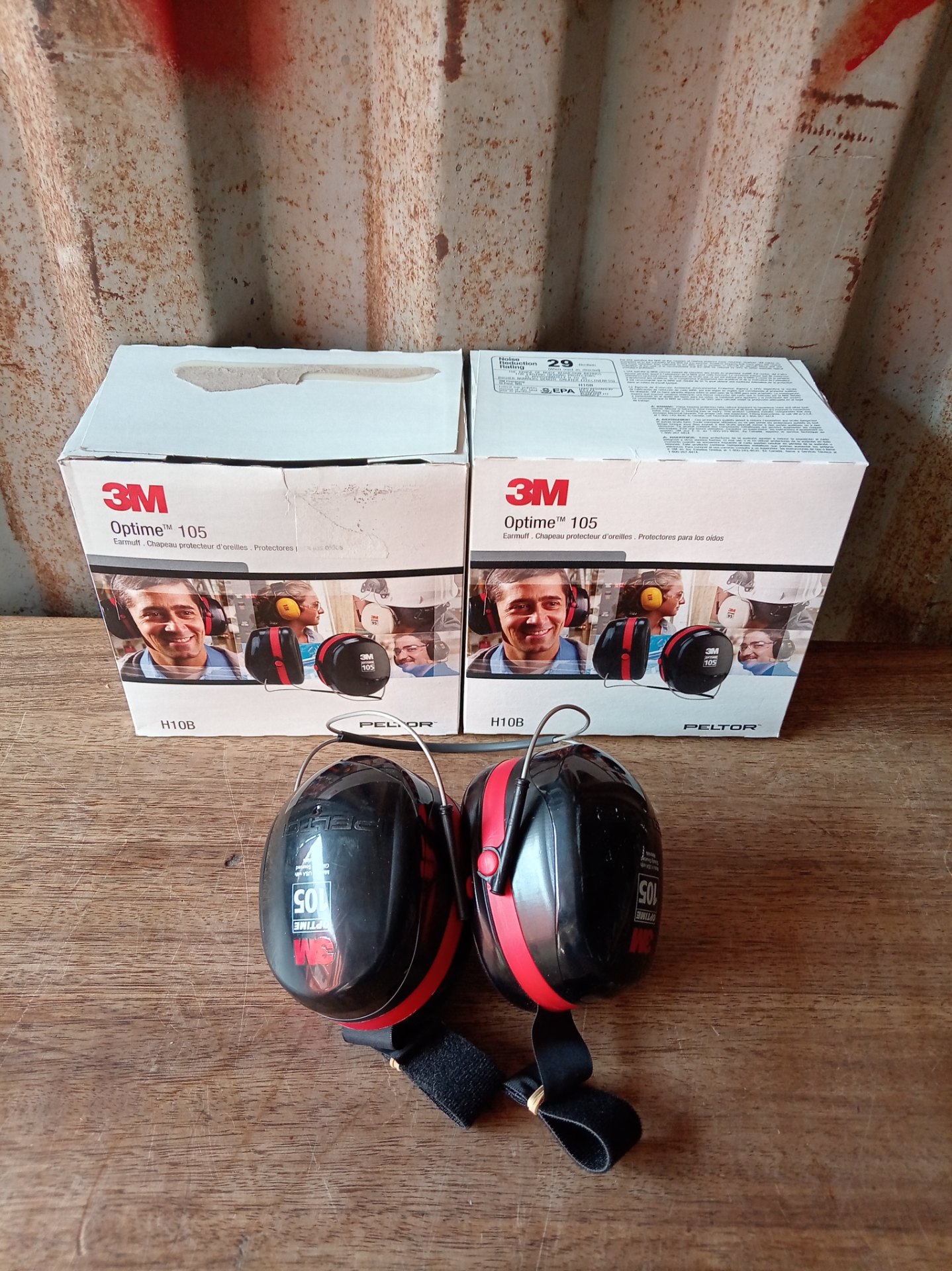 3M Peltor Optime 105 H10B — 2 x boxed (brand new claimed) + 1 used pair earmuffs