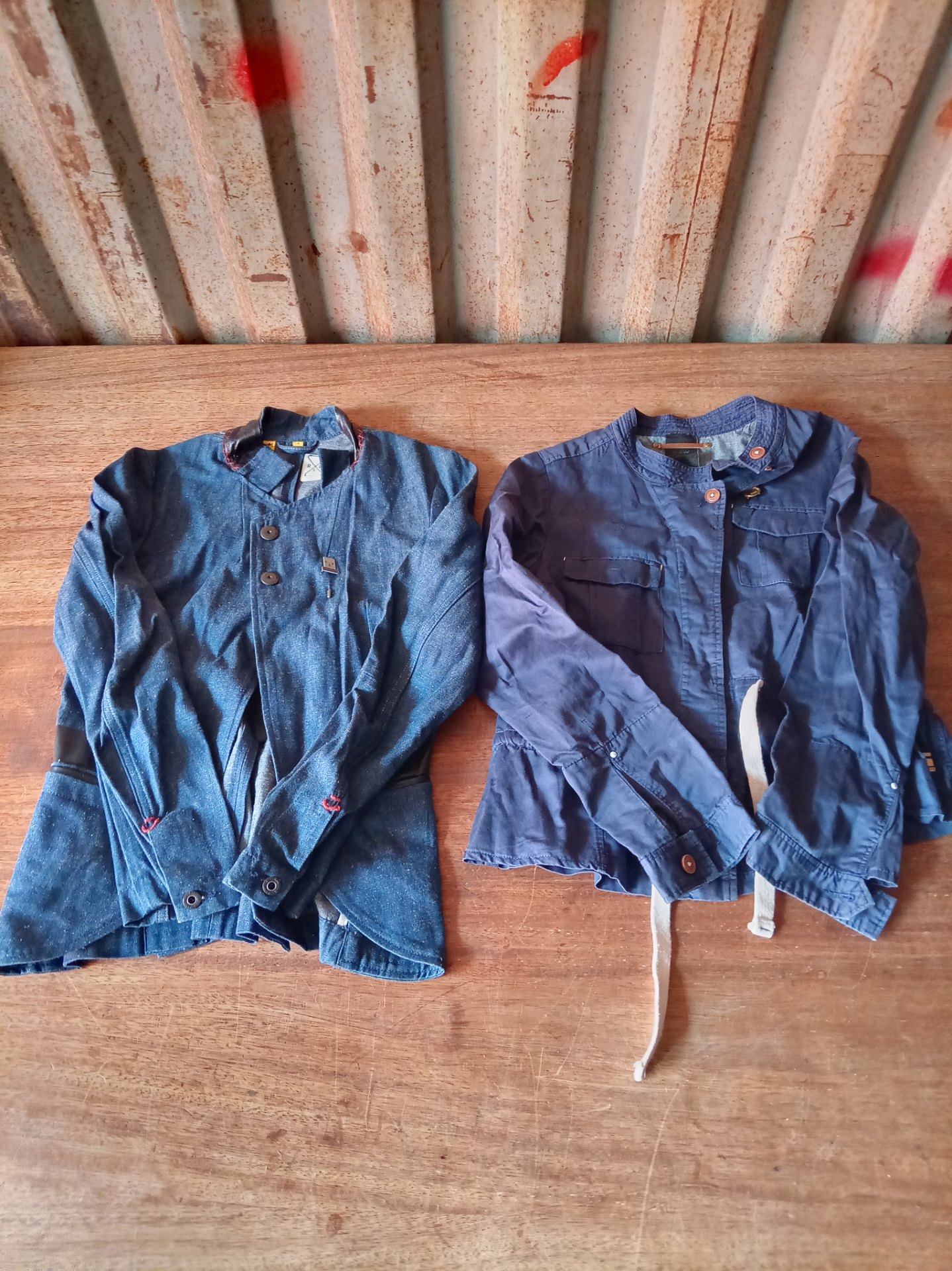 Lot: 2 x Women’s G-Star RAW Jackets / Shirts – Tagged S, navy / denim look, preloved