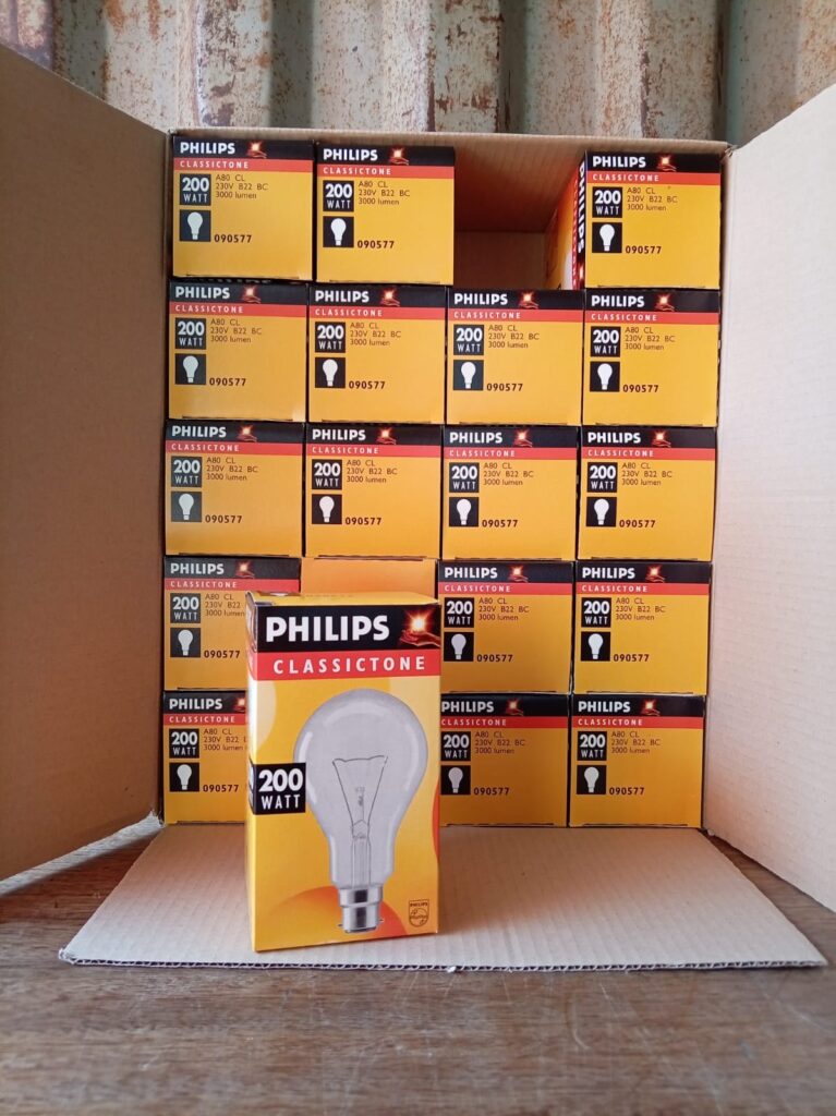 Lot of 20 x Philips CLASSICTONE 200W A80 B22 Incandescent Bulbs – Brand New, Sealed Boxes