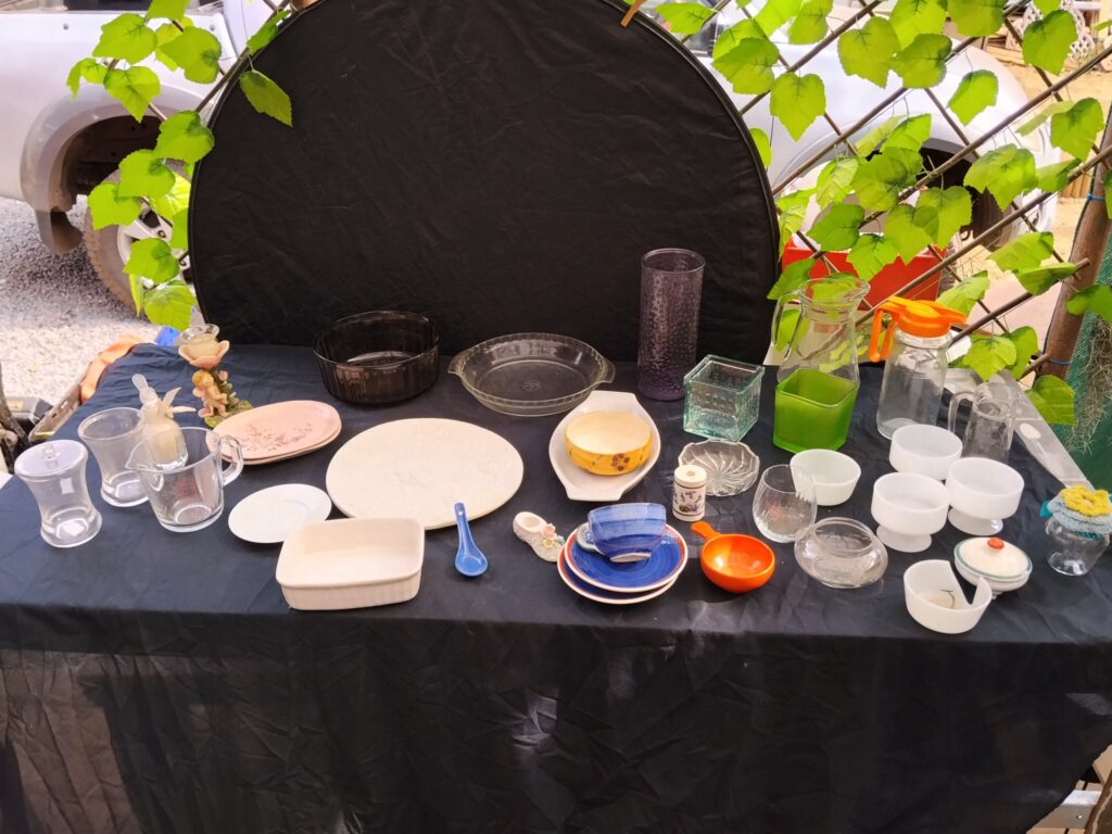 Mixed glass & ceramic tableware lot — assorted bowls, plates, vases & jugs (sold as a single lot)