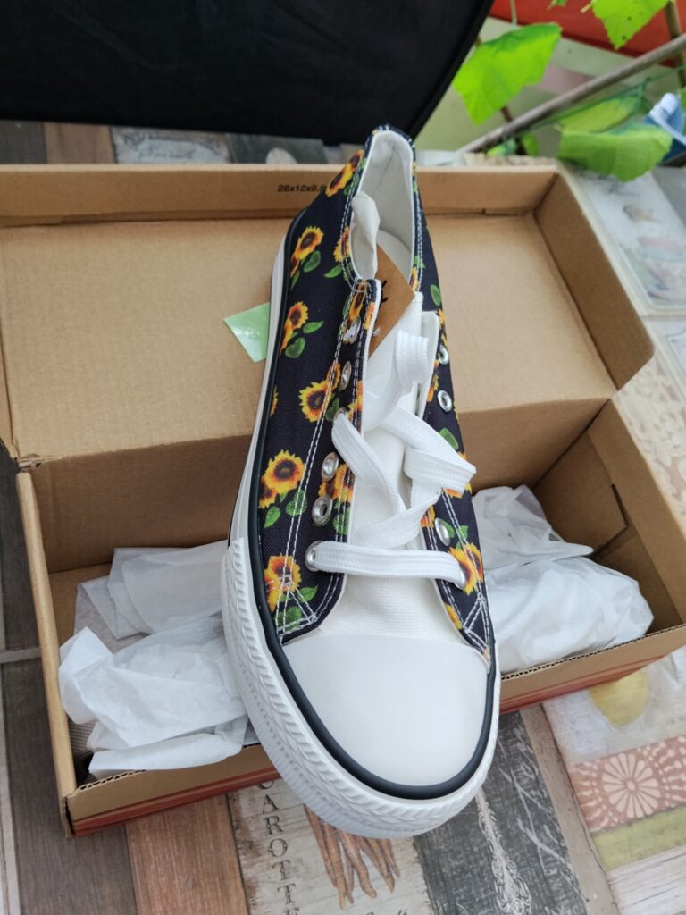 Fligen Sunflower-print Canvas Low-top Trainers — UK 6 Women (New, Pair, Boxed)