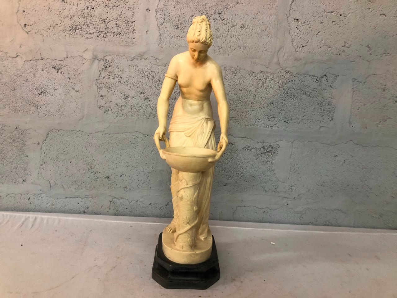66 cm  Venus of Cnido/ Bather with Basin Alabaster Resin Sculpture Crafted in Italy by the Renowned Sculptor A. Santini  on an Octagonal Wooden Base