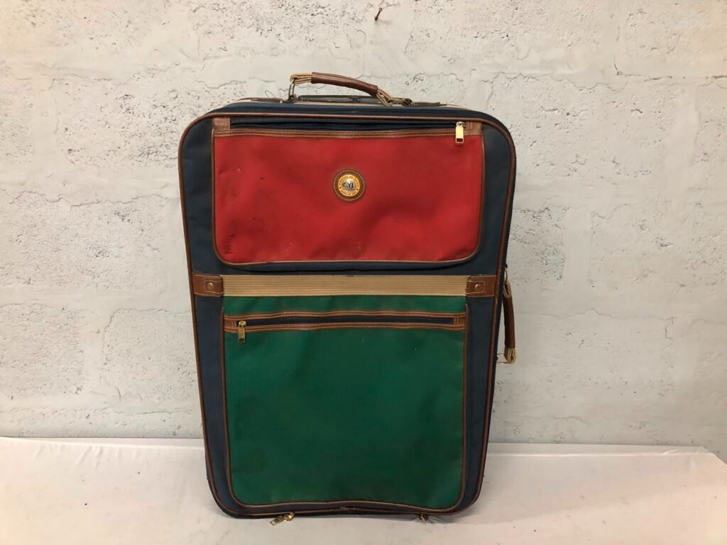 Large Soft Wheeled Suitcase with Telescopic Handle & Front Pockets — Used, Bent Zipper & Worn Wheels