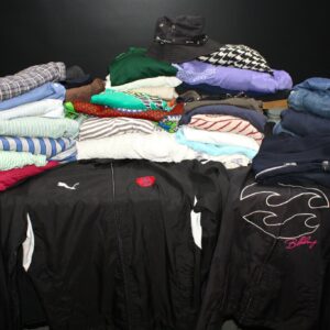 Mixed clothing lot — approx. 25 pieces (shirts, jeans, jumpers, jackets, accessories) — Puma & Billabong visible — sold as‑is