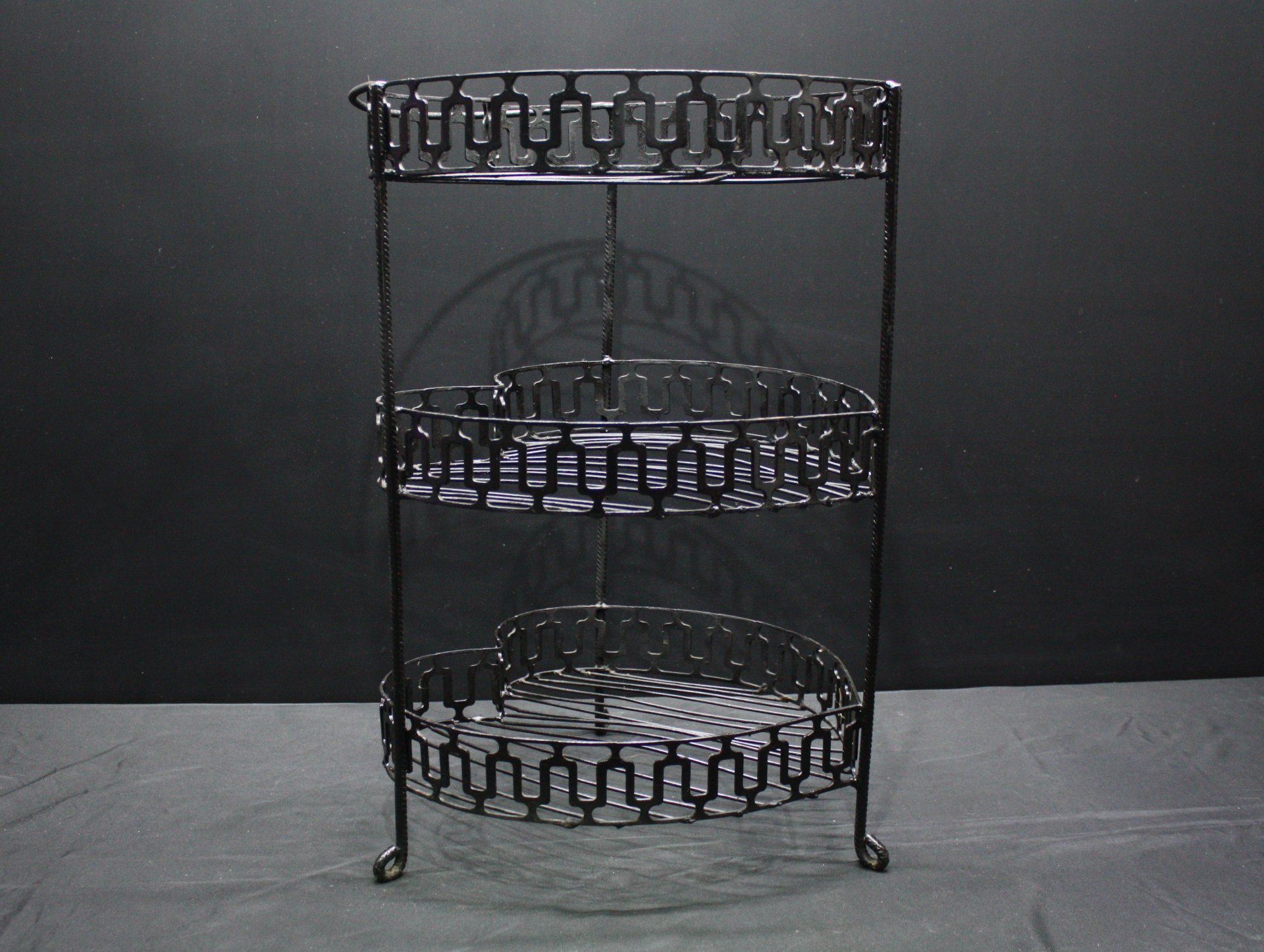 Black 3‑Tier Heavy Steel Corner Shelving / Plant Stand — Decorative Cutwork