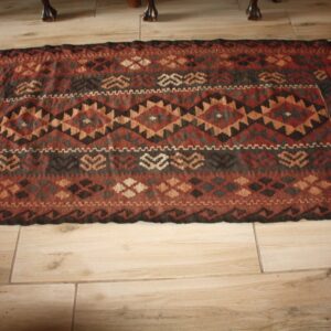 Flatwoven kilim-style runner – red/brown geometric pattern, approx 180 x 150 cm