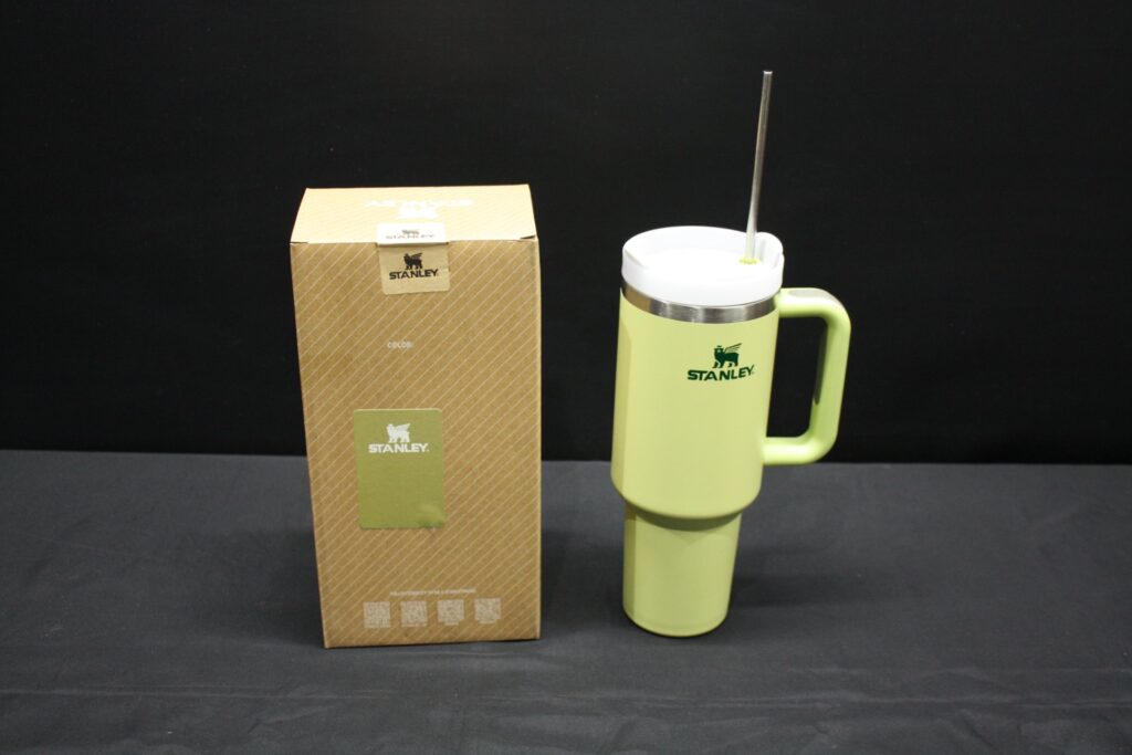 Stanley insulated travel mug with lid, metal straw and original box — approx 1.5 L, green