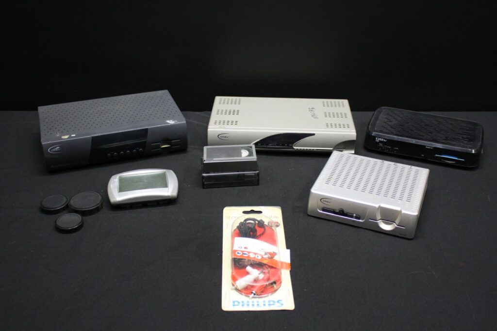 Mixed lot of DStv / MultiChoice satellite decoders + small electronics (untested) – sold as-is