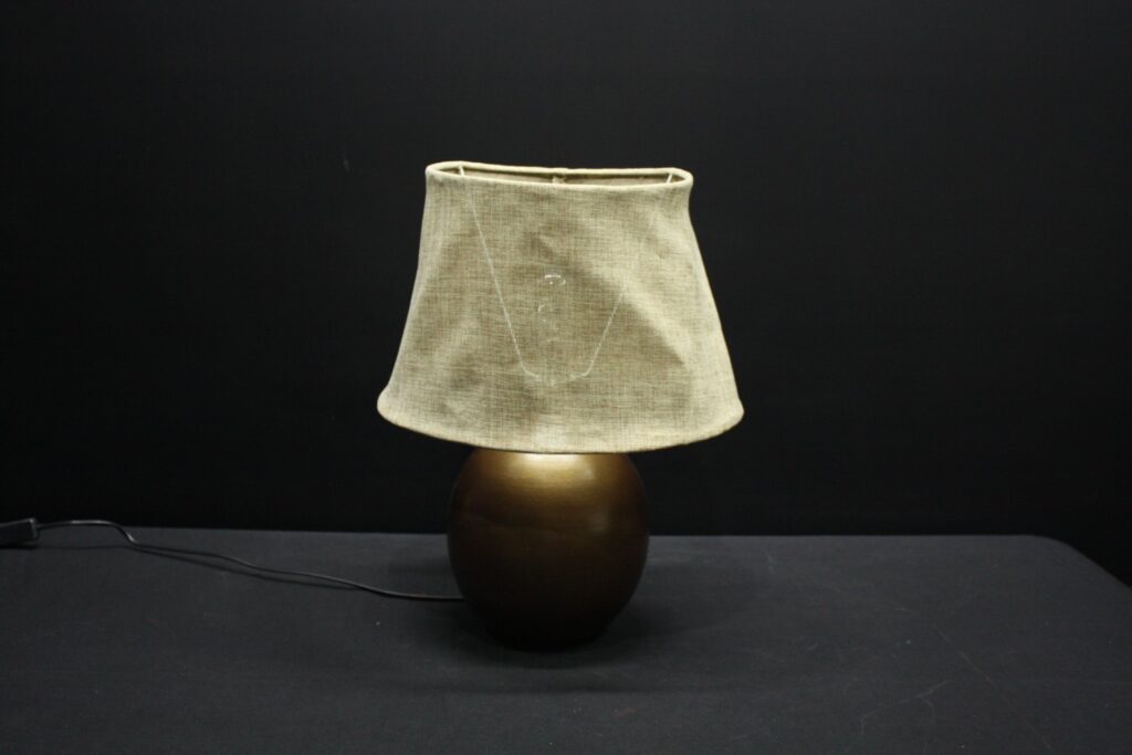 Working table lamp with rounded bronze-look base & textured fabric shade (approx. 50 cm)