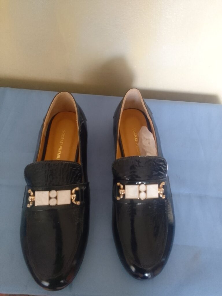 Brand New Ladies Socrati Premium Black Patent Loafers – USA 5.5 / EUR 36, Gold/White Decorative Hardware