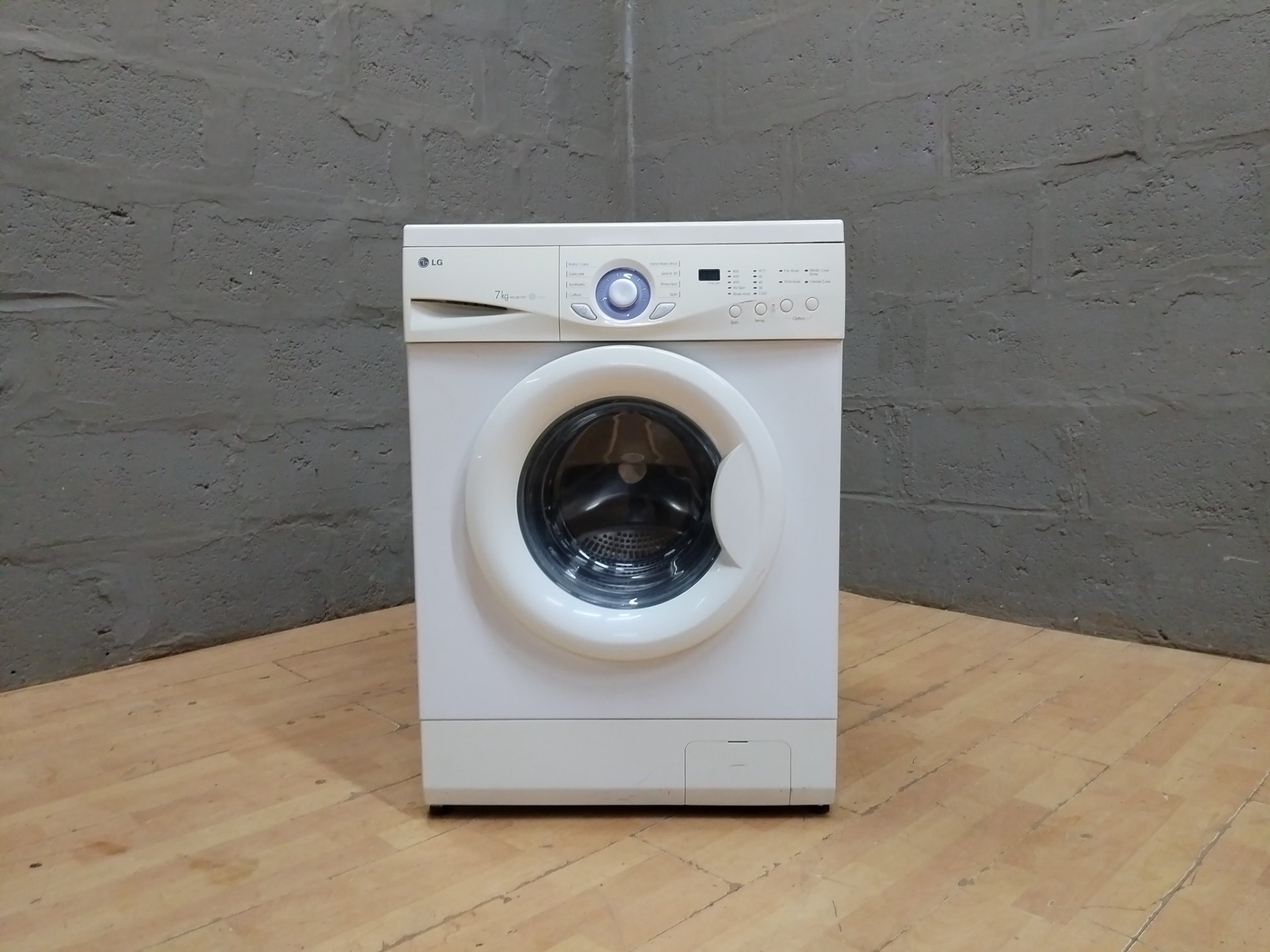 LG 7kg Front-Load Washing Machine WD-80134T — Working, hoses & lead included