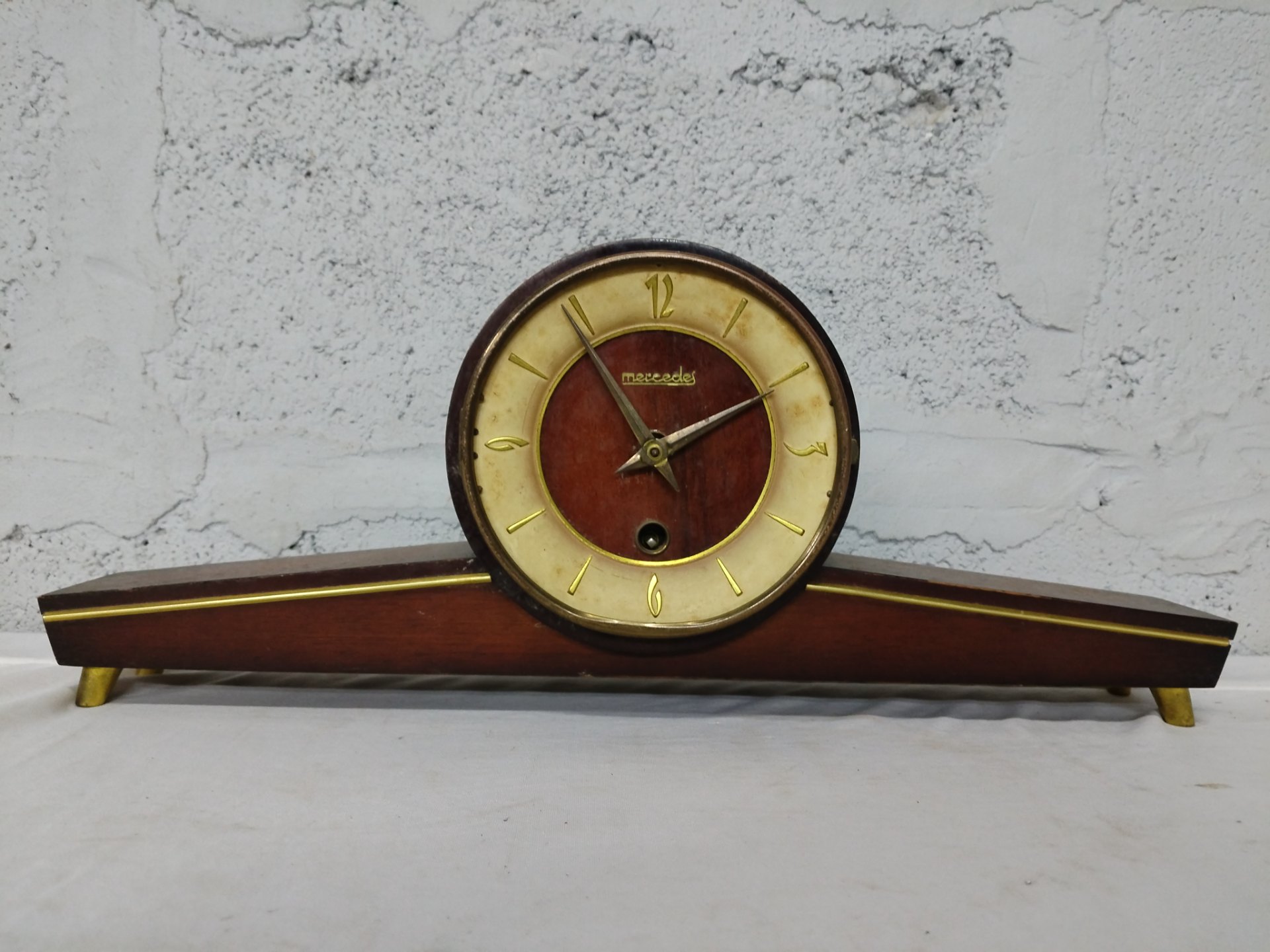 Mercedes‑marked wooden mantel clock, mechanical movement (working with faults) — winding key included