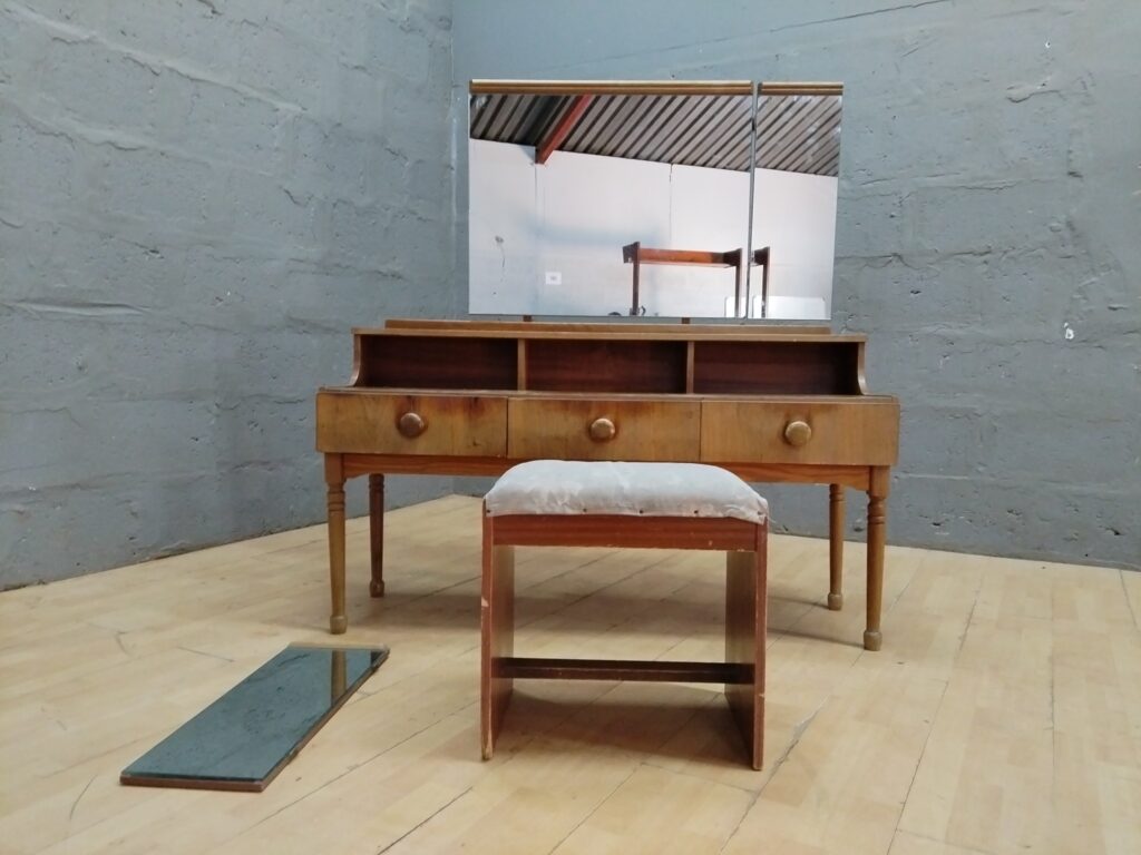 Wood Dressing Table / Vanity with Three-Panel Mirror & Stool — worn, mirror cracked, panels detached
