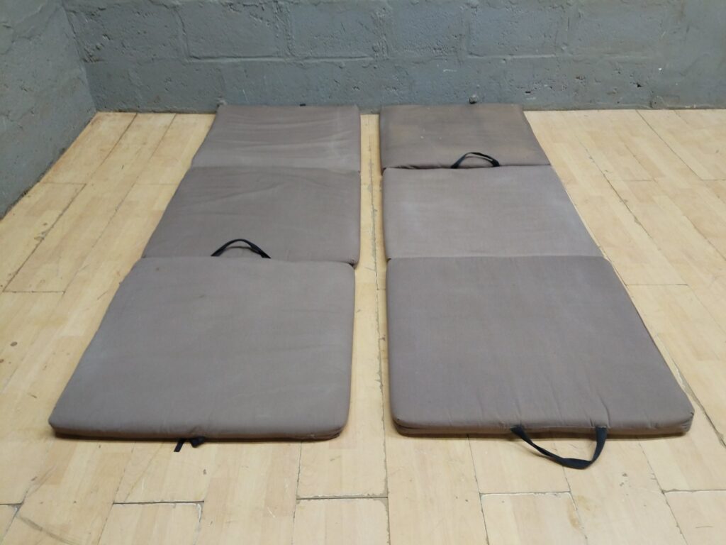 Set of 2 Foldable Floor / Camping Cushions — 196 x 76 x 3 cm, grey-brown, handles