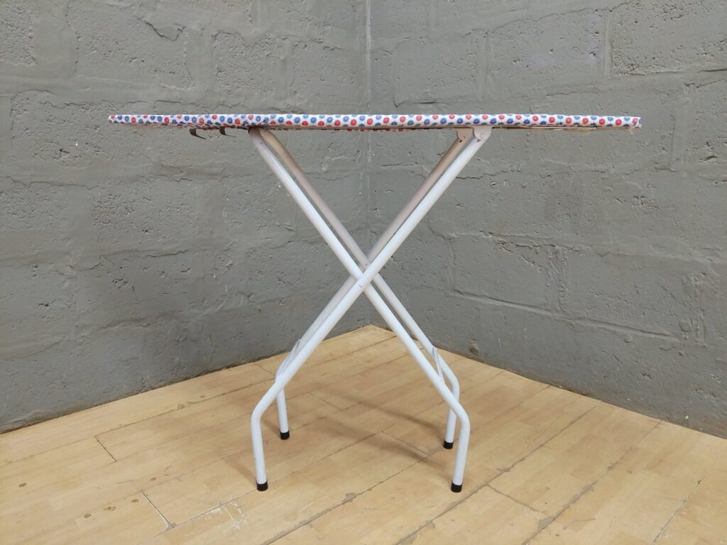 Folding Ironing Board with Iron Rest — 120 x 35 x 94 cm — folds & locks, iron rest included
