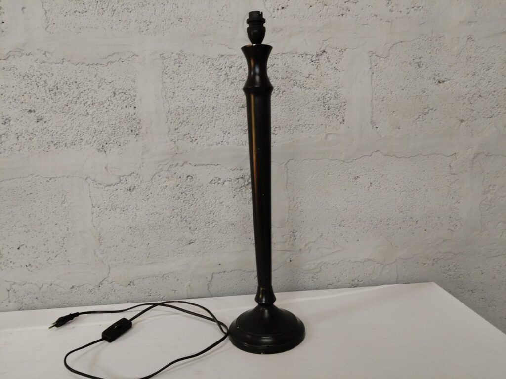 Tall dark-finish table lamp base – tested, cord & inline switch, 60cm, cosmetic chips