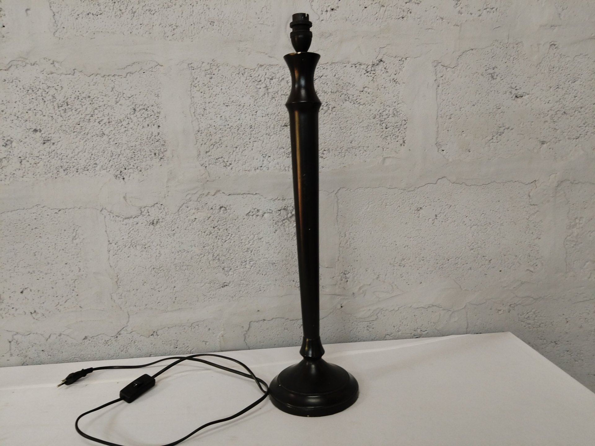 Tall dark-finish table lamp base – tested, cord & inline switch, 60cm, cosmetic chips