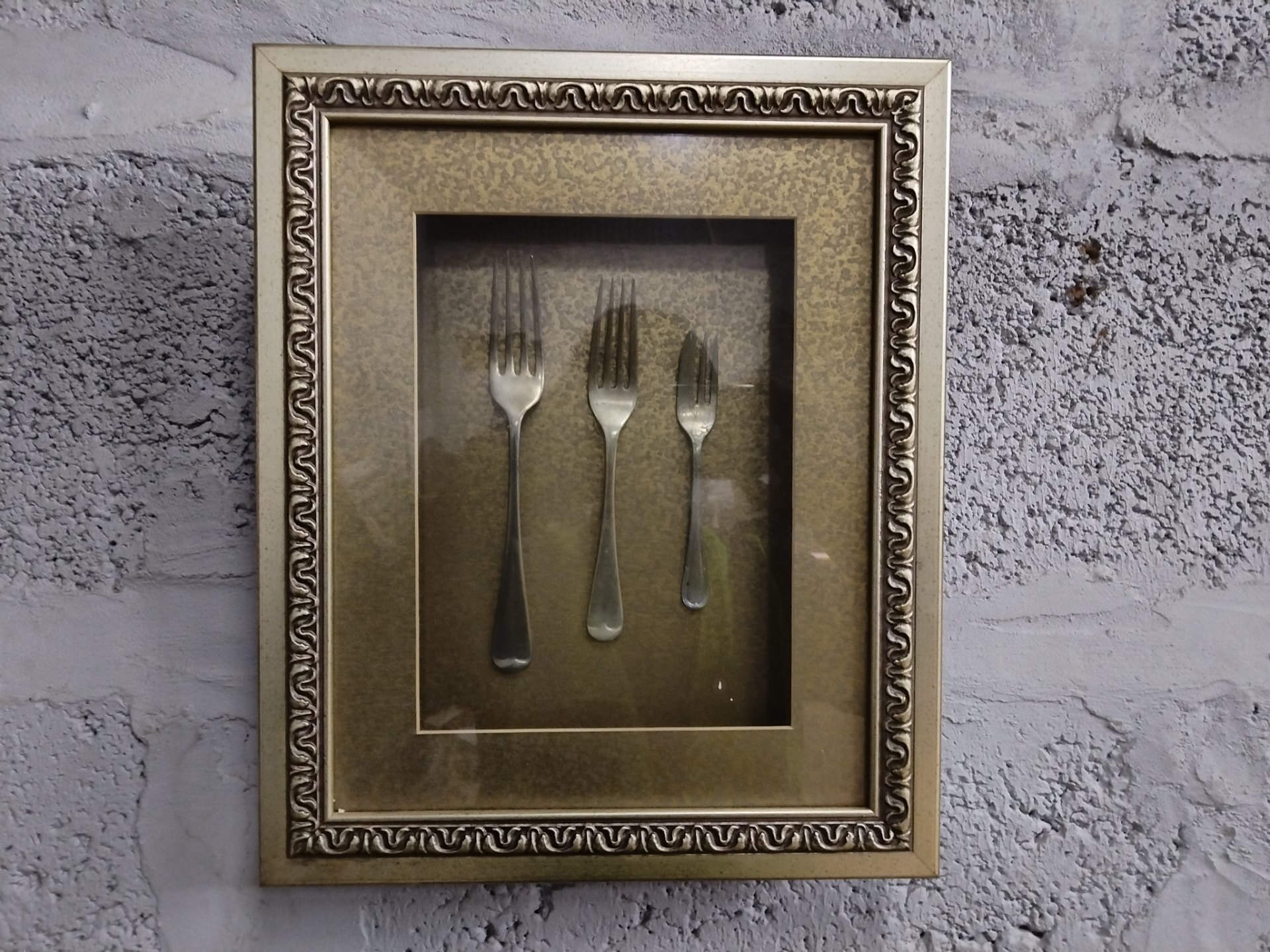 Framed Shadowbox Wall Art with Three Mounted Forks — Glass Front, 29 x 35 cm (H x W)