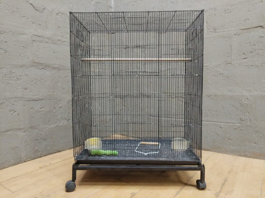 Tall Metal Bird / Pet Cage on Wheeled Stand — Removable Tray, Perches & Feeders (76 x 54 x 103 cm)