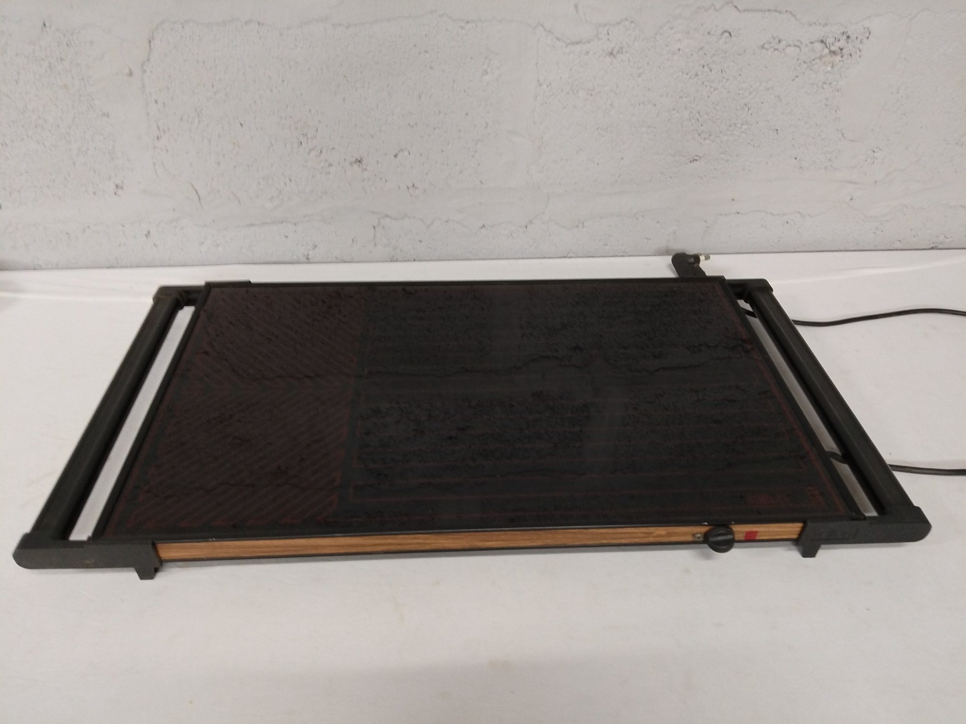 Used Electric Griddle / Hot Plate with Wooden Trim – Power Cord & Control Knob, Well‑Used Cooking Surface
