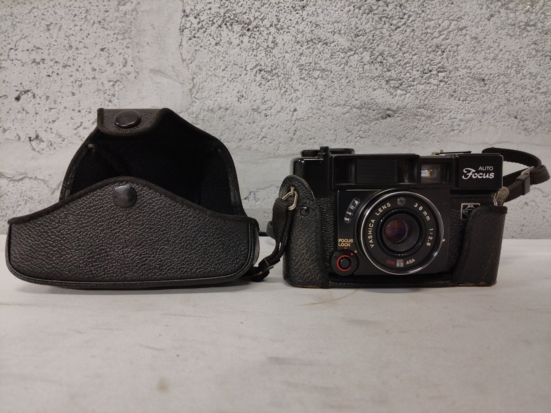 Yashica Auto Focus 35mm Compact Camera with Case — 38mm f/2.8 (Shutter Does Not Fire)