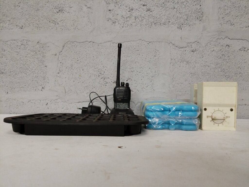 Kirisun PT4200 2-way Radio + KBC-42A Charger & Accessories — Mixed Lot (Worked Last Time)