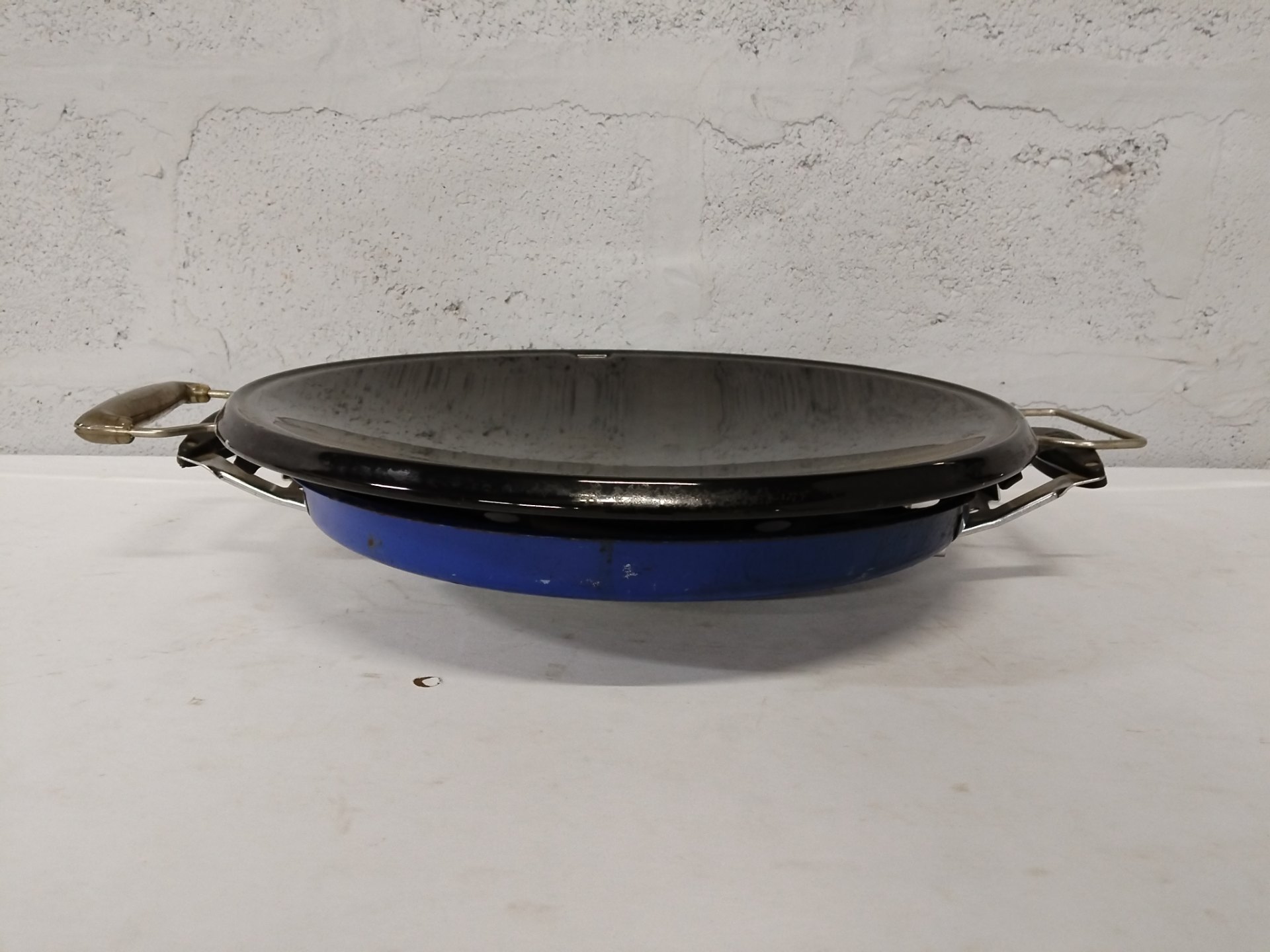 Cadac Portable Round Gas Grill with Removable Griddle/Lid — Used, Working, Heavy Wear