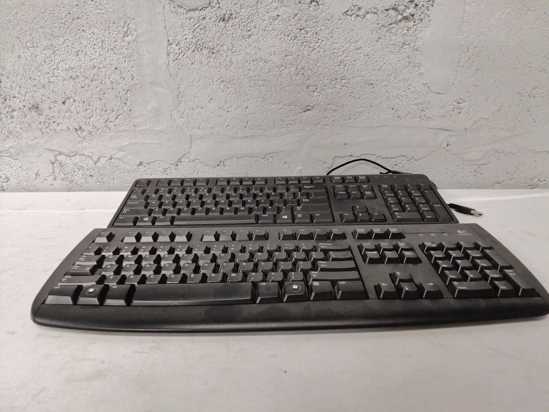 Lot: 2 x Wired Full‑Size Keyboards — Logitech Deluxe 250 & Dell KB212‑B (Used, Tested Working)