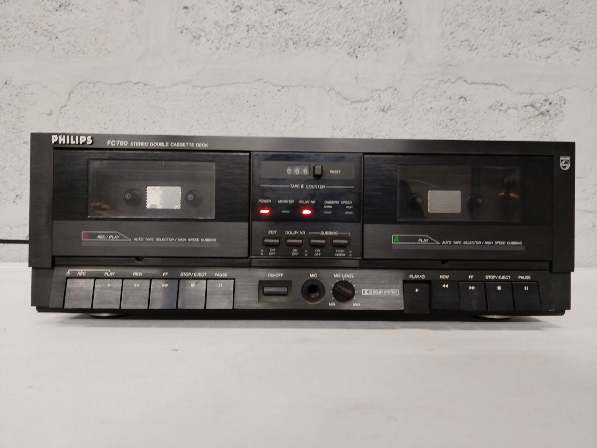 Philips FC780 Stereo Double Cassette Deck (Type FC780/00R) – 220V, tested playing & recording