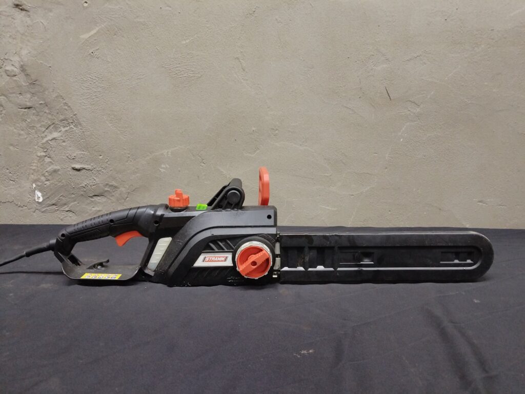 STRAMM Corded Electric Chainsaw – 40 cm guide bar, tested working