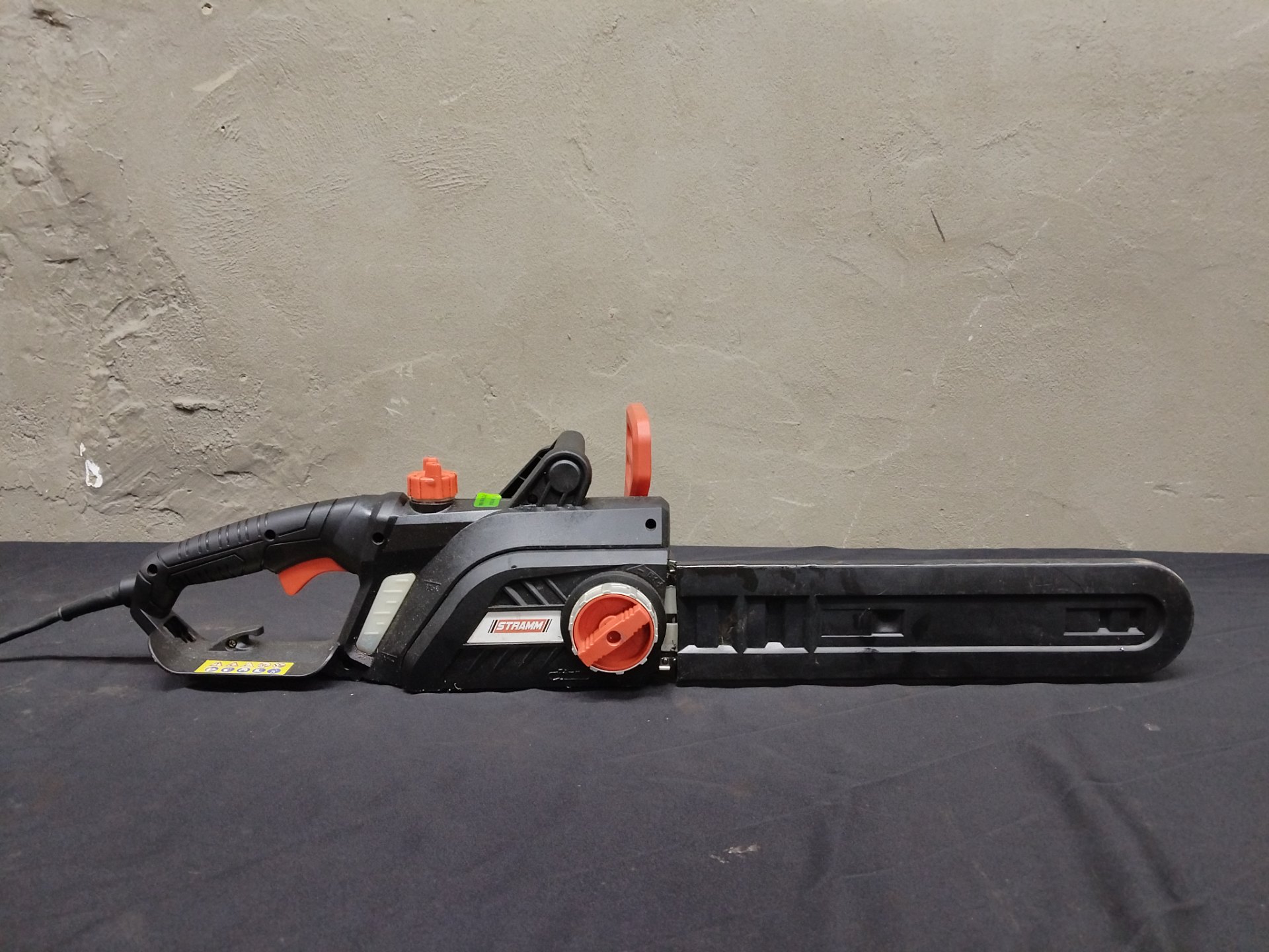 STRAMM Corded Electric Chainsaw – 40 cm guide bar, tested working