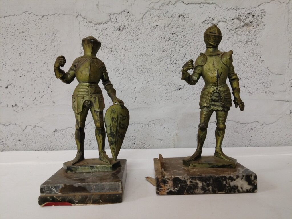 Pair of Small Knight/Armour Statuettes on Marble Bases (20 cm) – Patina & Base Damage