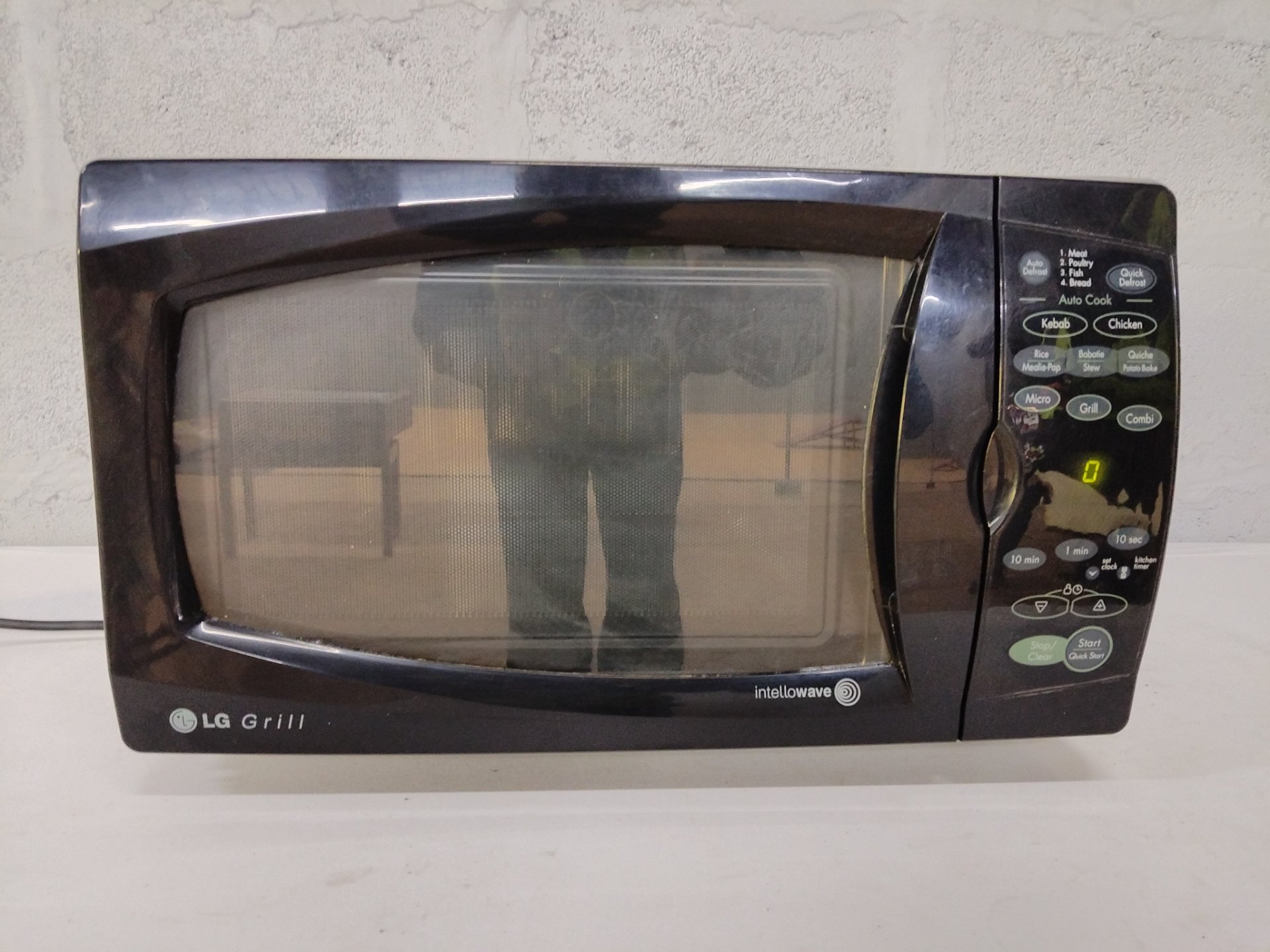 LG MG-604WB Combi Grill Microwave — glass turntable, powers on, used condition