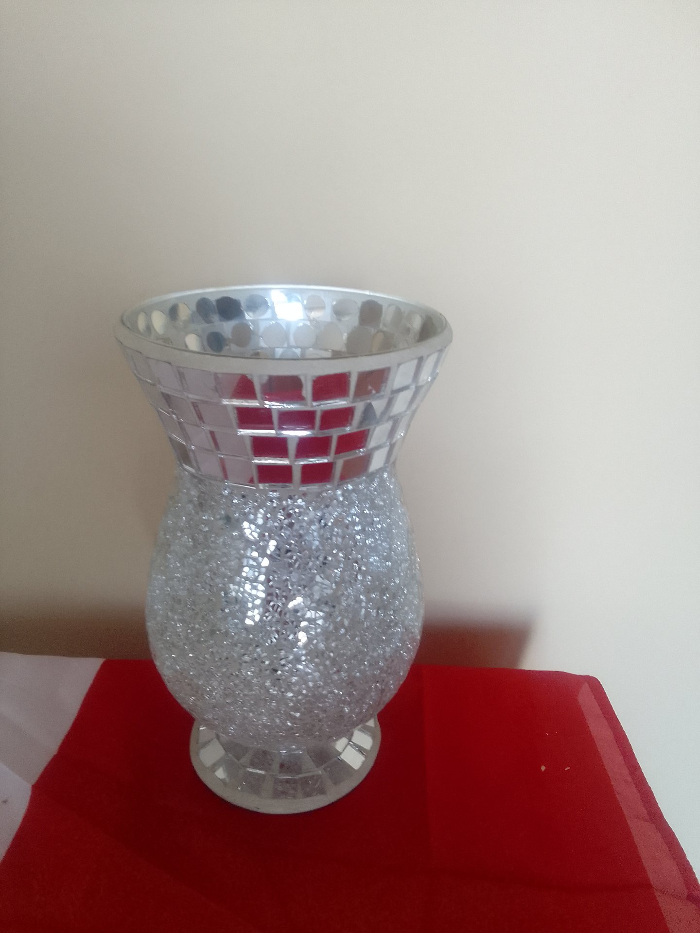 Silver mirrored mosaic glass vase (25 cm) – glitter finish