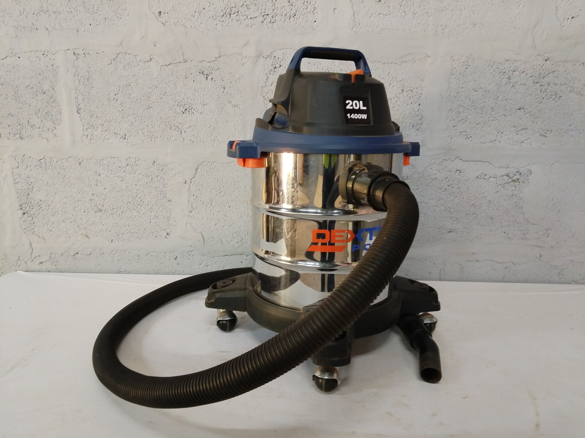 Dexter Power VOD1420SF wet & dry vacuum — 20L / 1400W (tested working)