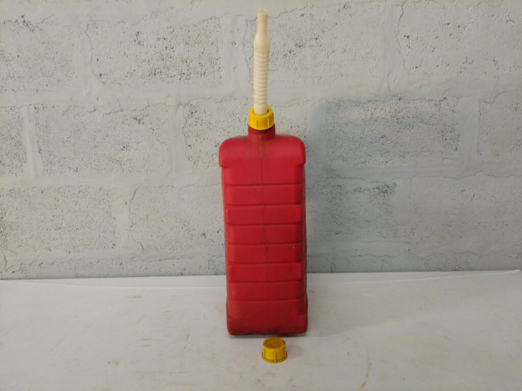 Red ADDIS 2.5L Plastic Fuel / Jerry Can with Flexible Spout – Used