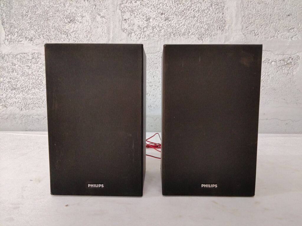 Pair of Philips bookshelf / satellite speakers — labelled 6Ω, removable grilles, tested working