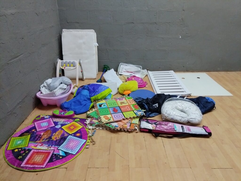 Mixed lot of children’s toys, bedding, foam play tiles & loose furniture panels — 17 items, used